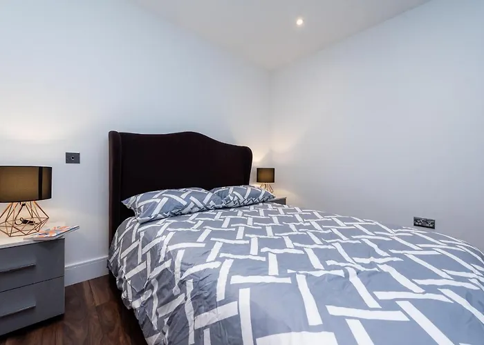 Parkside London Apartment
