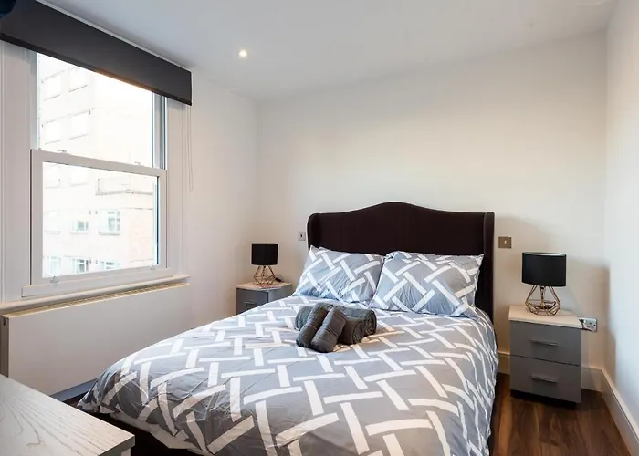 Parkside London Apartment
